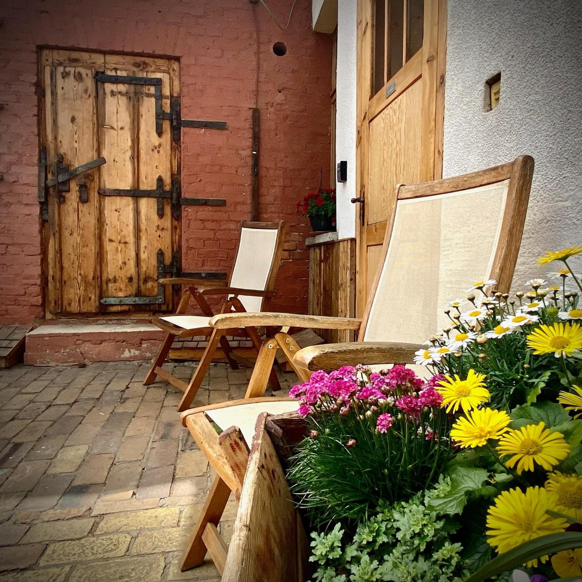 Die Alte Fleischerei - Gaestezimmer Im Historischen Stadtkern Jueterbog Exterior photo